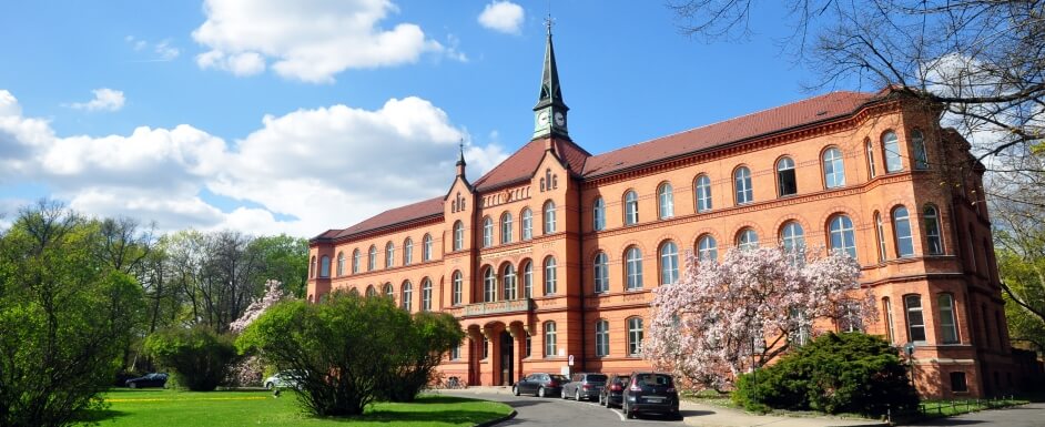 Евангелическая клиника королевы Елизаветы Херцберге: цены, отзывы — GHP ...