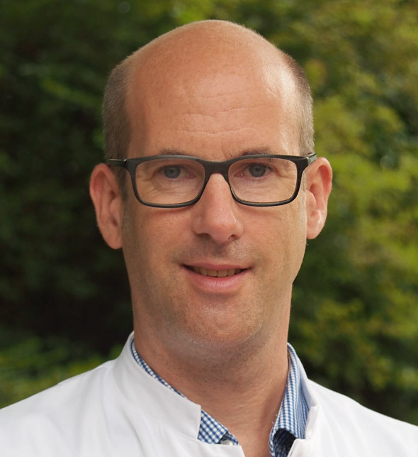 Профессор Йендрик Хардес